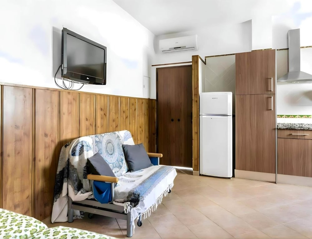 Peaceful Apartment Close to the Coast
