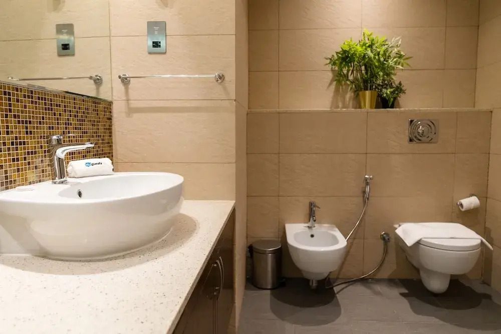 Marina Residences 6