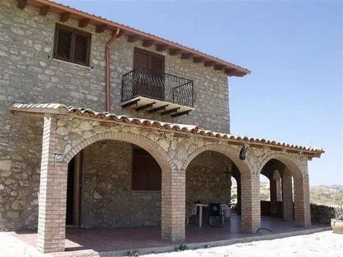 Sicilian White Horse Bed & Breakfast Sicily