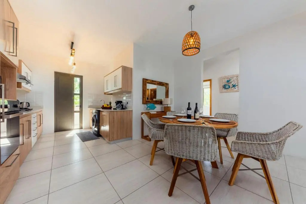 West Wood Holiday Apartment, C6 - Flic en Flac with pool at a quiet location, beautifully decorated and close to the beach