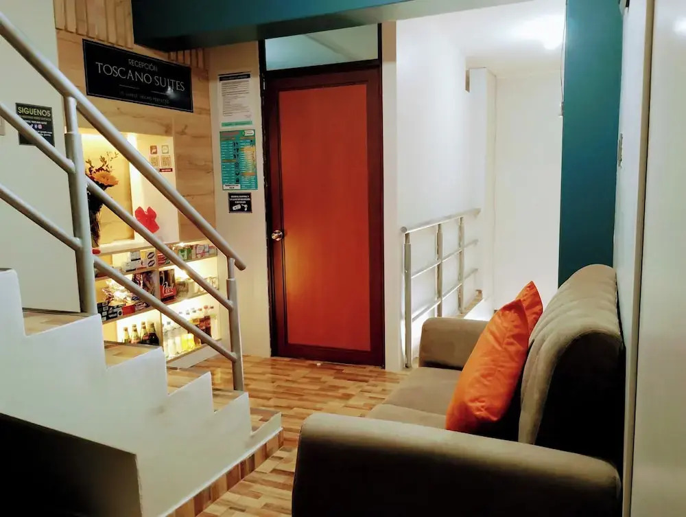 HOSTAL TOSCANO SUITES