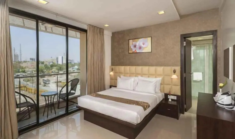 Hotel DORTN Hinjawadi Phase 1