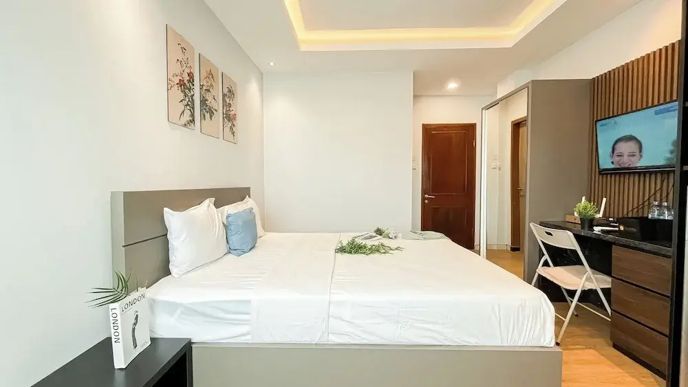 Neutral Cozy Stay Studio Apartment At Margonda Residence 1