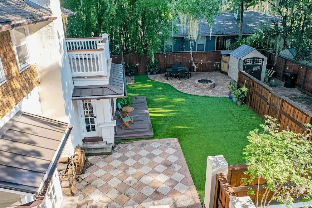 Extraordinary Old Florida Home With Designer Interior & Backyard Treehouse