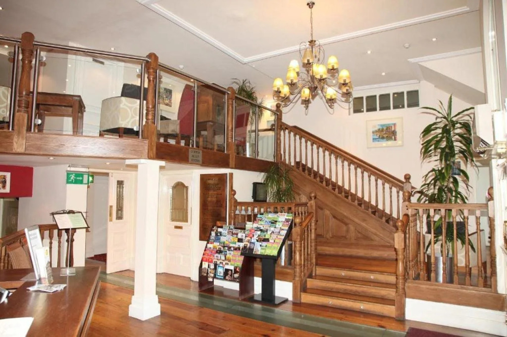 Harding Hotel