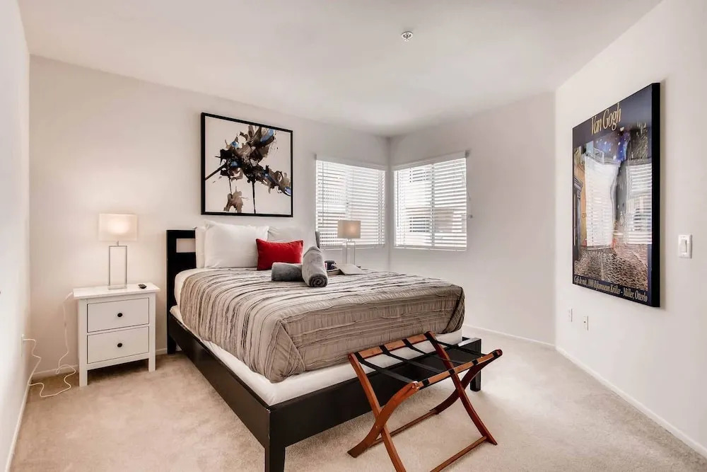 H4 - #1 Beautiful San Diego Location Dual Master 2BR/2Bath With Free Parking!