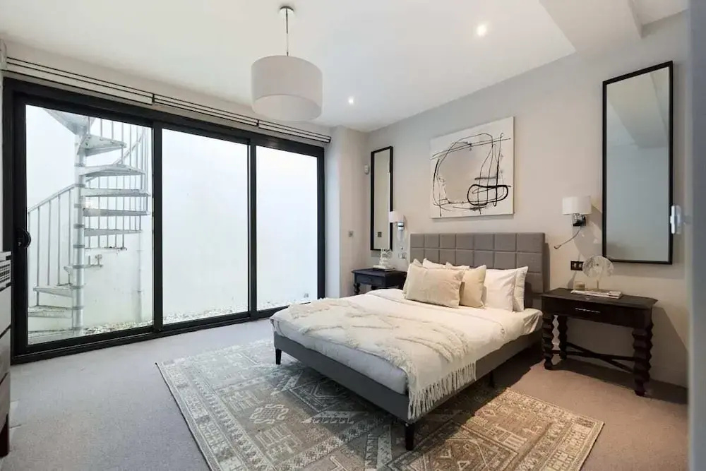 The Fulham Classic - Spacious 4bdr House With Balcony and Garden