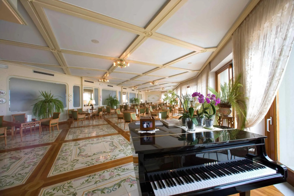 Hotel Bristol