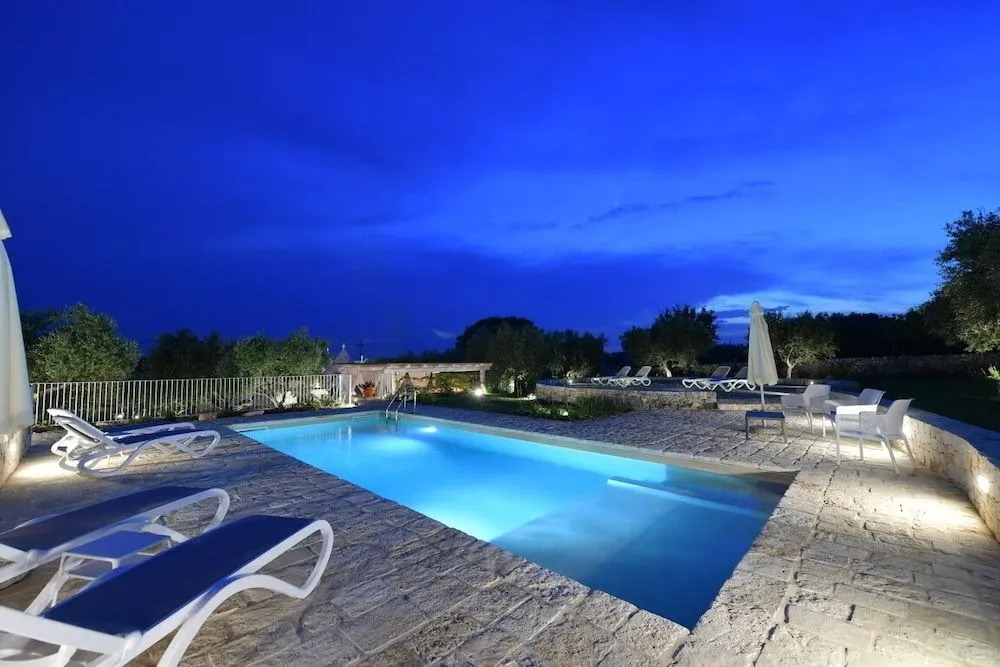 Trulli Santa Croce Luxury Holidays - piscina privata fino a 8 persone