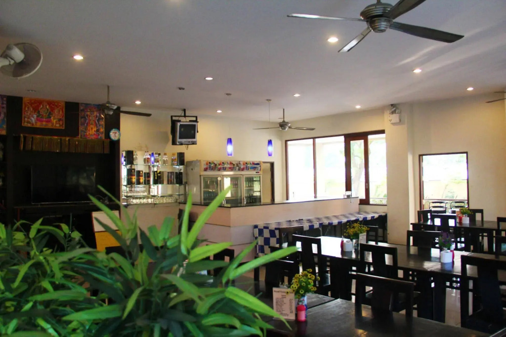 Royal Tycoon Place