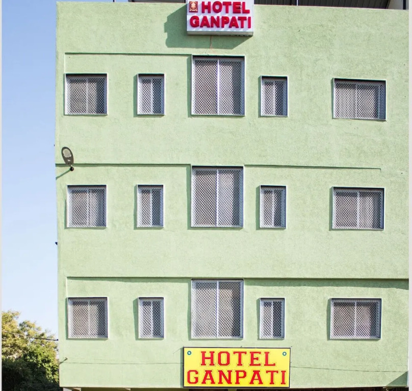 Ganpati Hotel