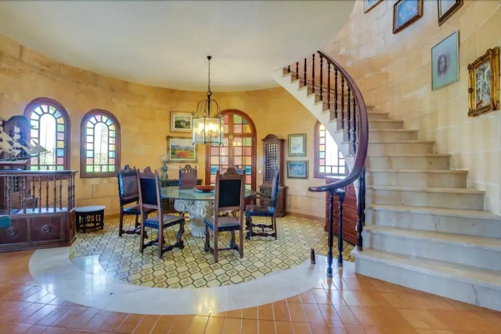 Villa Serral dels Falcons