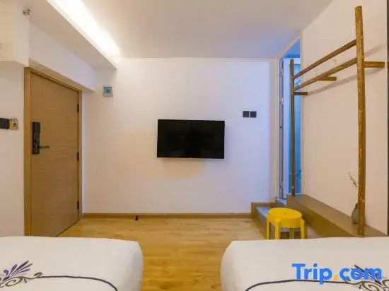 Kaiya Hotel (Kunming Yuantongshan Honghui Hospital Store)