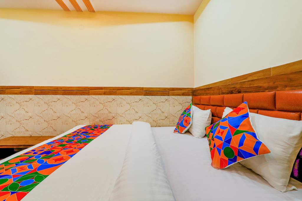 FabHotel Shree Galaxy