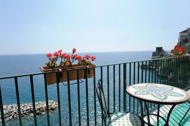 La Scogliera Rooms