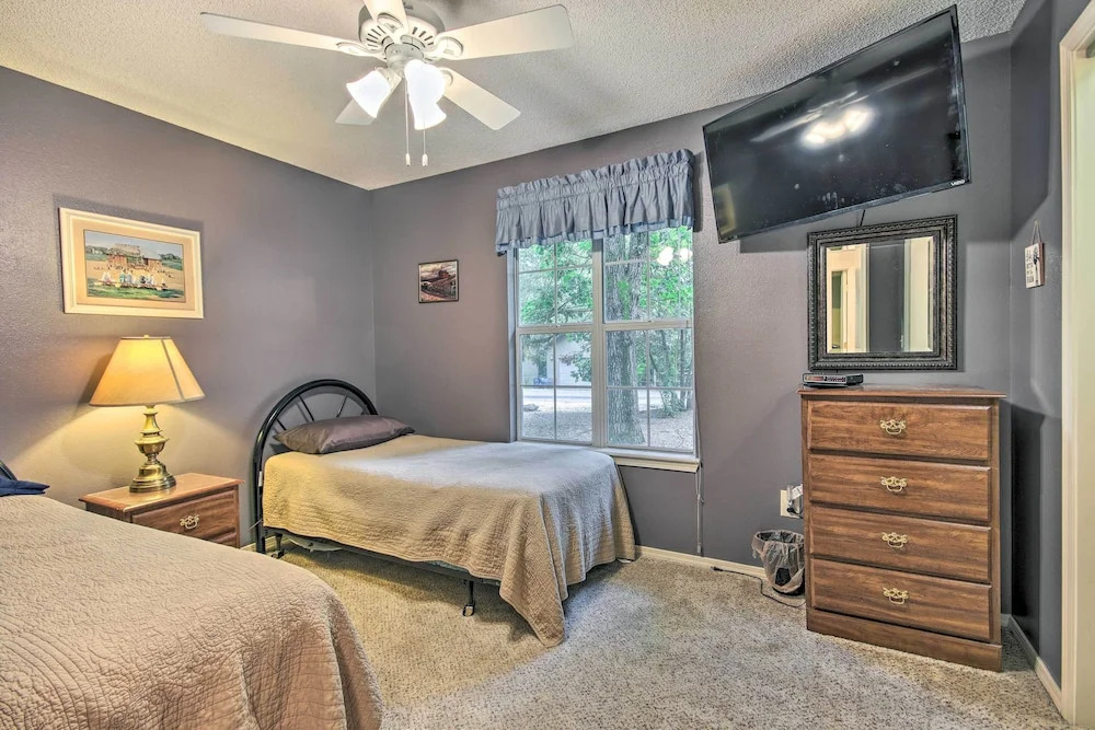 Bella Vista Home Base Near Mtn Biking & Golf!