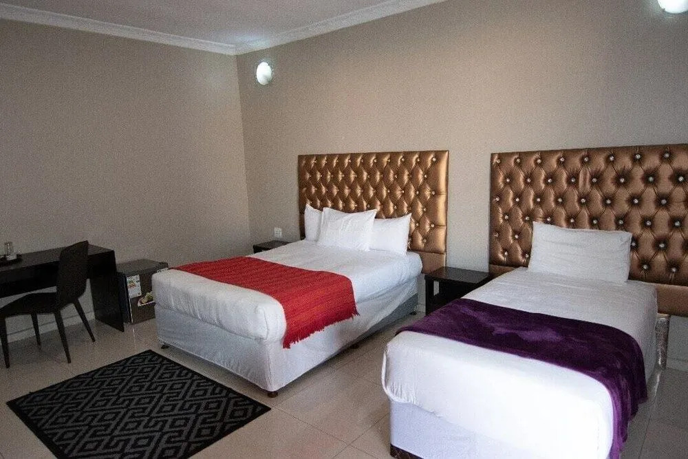 Purple Rose Boutique Hotel