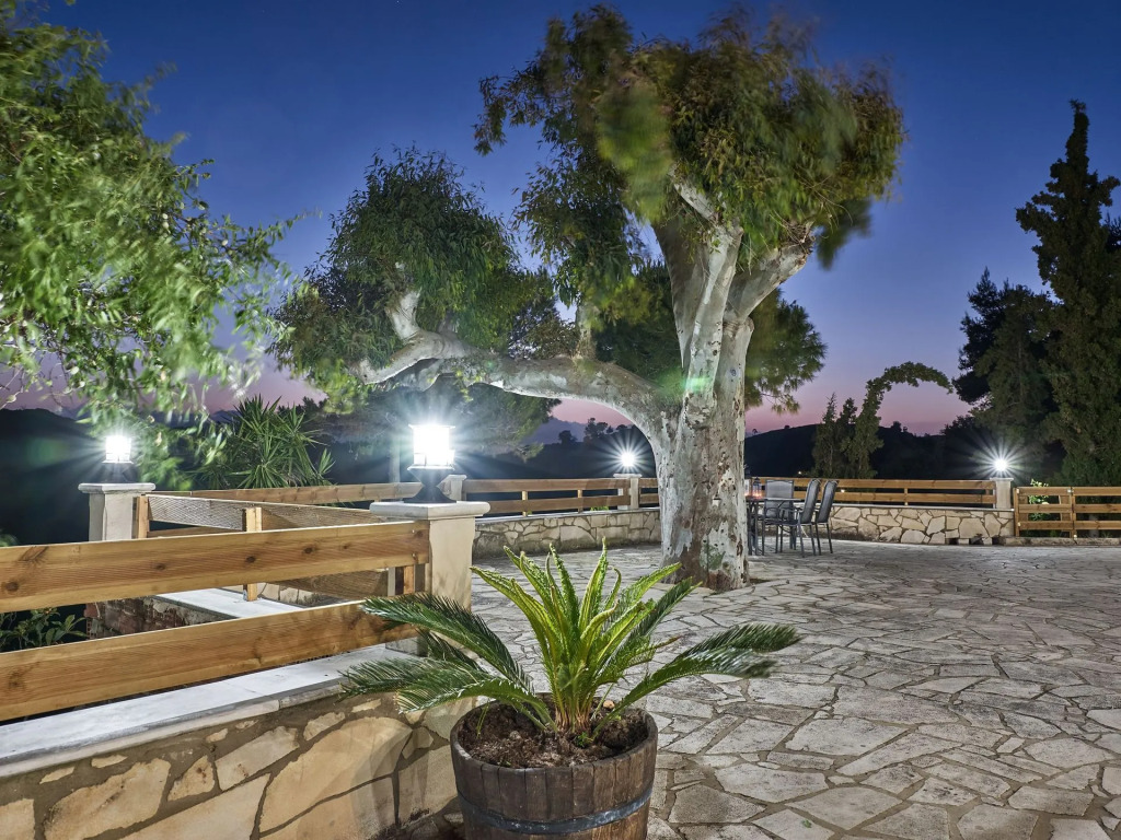 Villa Kanalos - Family Villa with Private Pool & Stunning Views, by ZanteWize