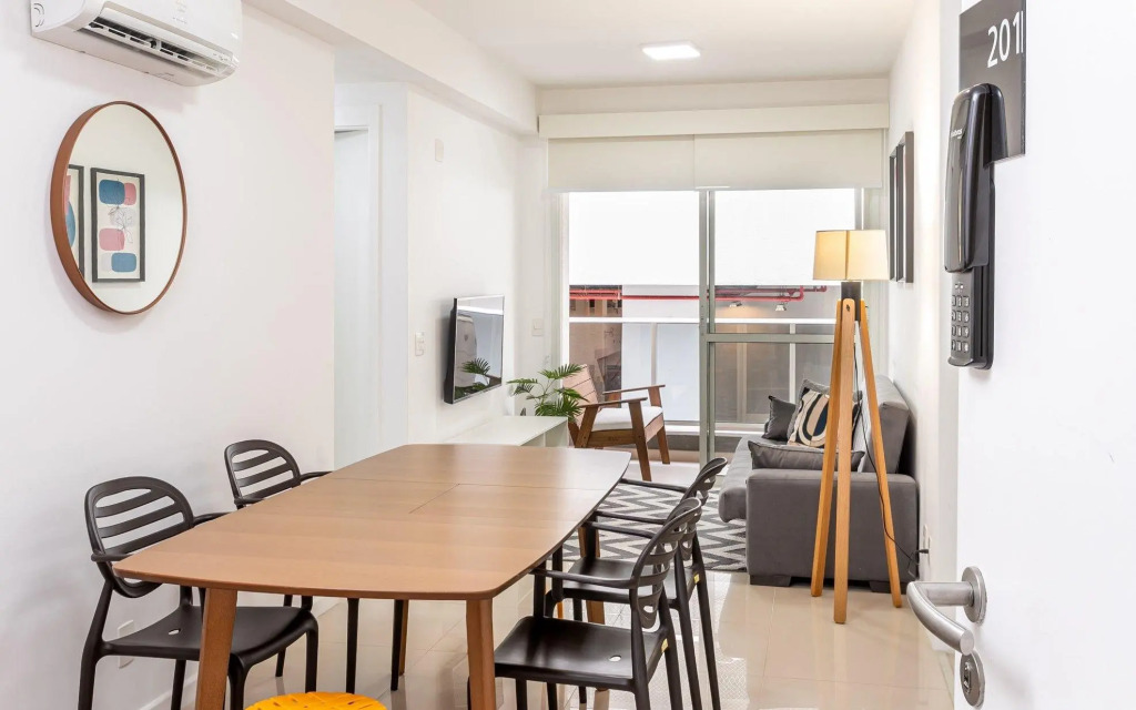 Apartamento Com Garagem Em Botafogo | Rg 96/201
