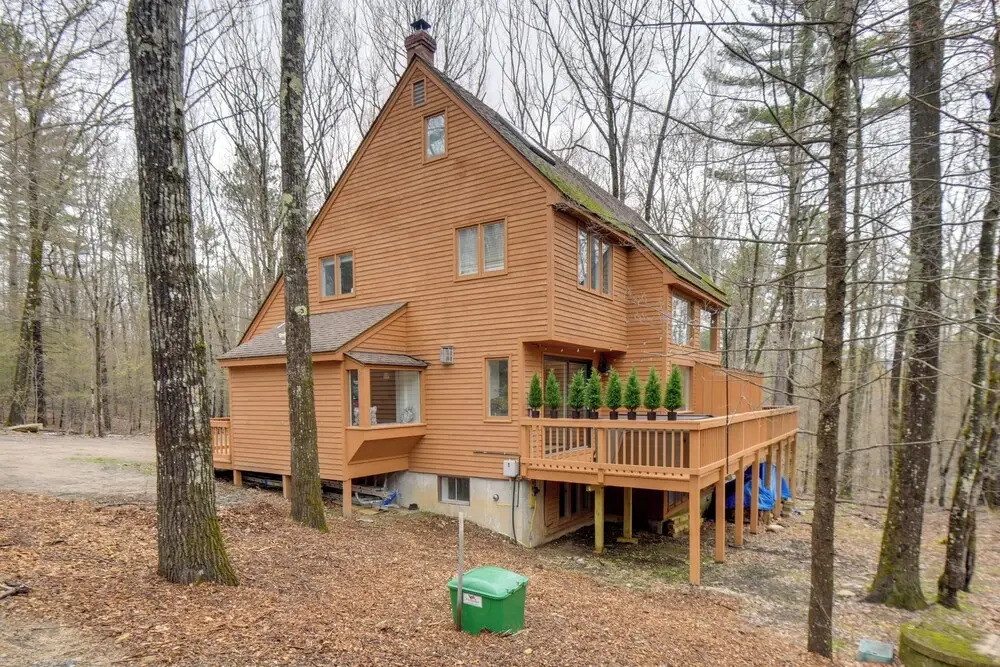 Private Hot Tub & Deck: North Conway Retreat