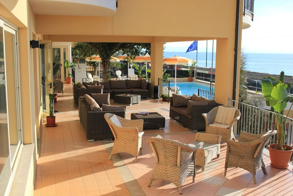 Lions Hotel