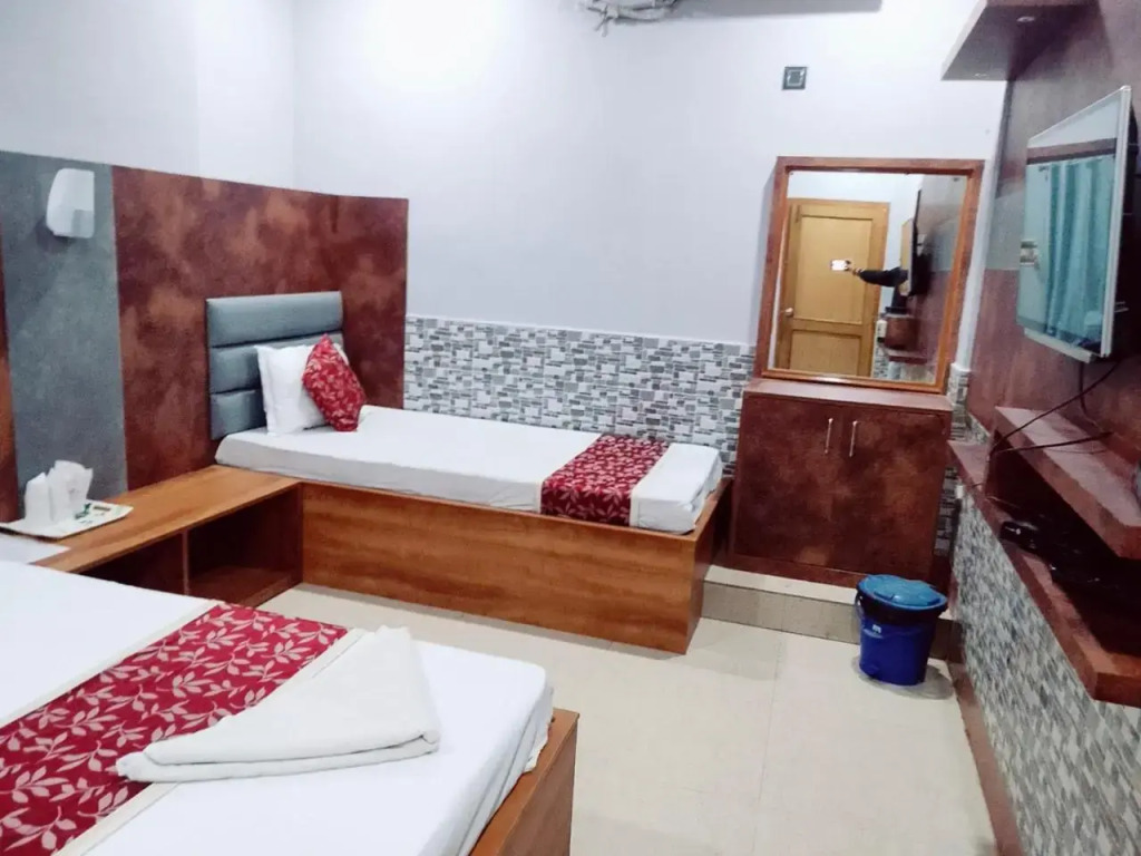 1 BR Guest house in Lakhtokia, Guwahati, by GuestHouser (39A9)