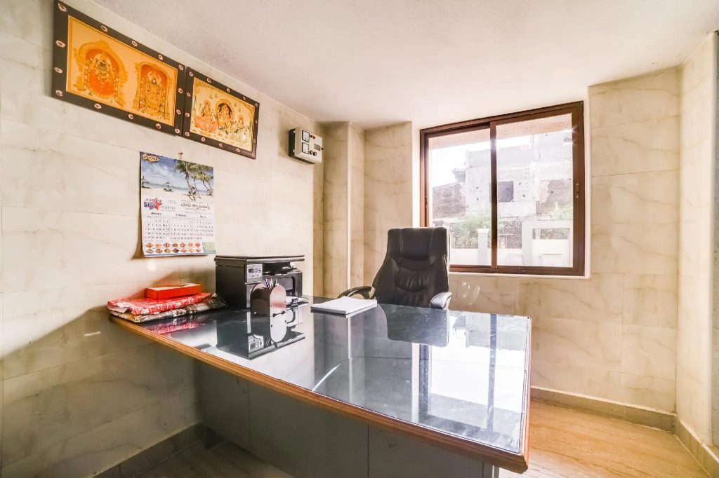 Nvs Residency by OYO Rooms