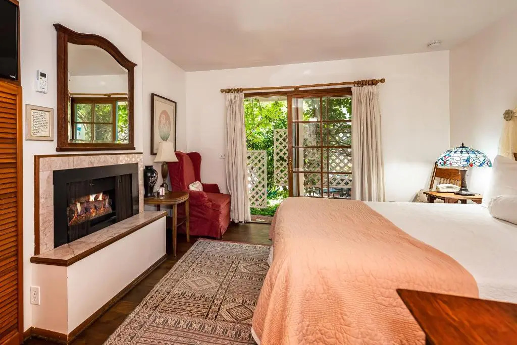 Bath Street Inn