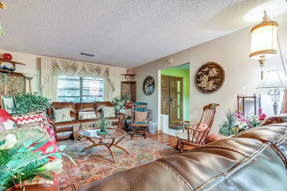 Tampa Area Home w/ Indoor Pool, Families Welcome!