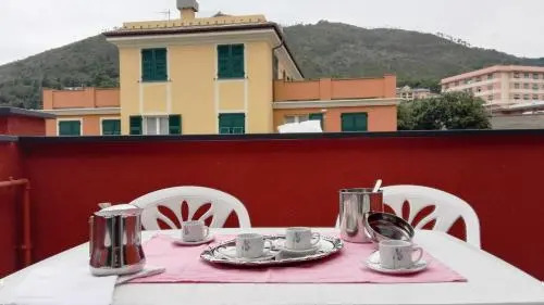 Gloria House Check in at Via Giuseppe Garibaldi n 104