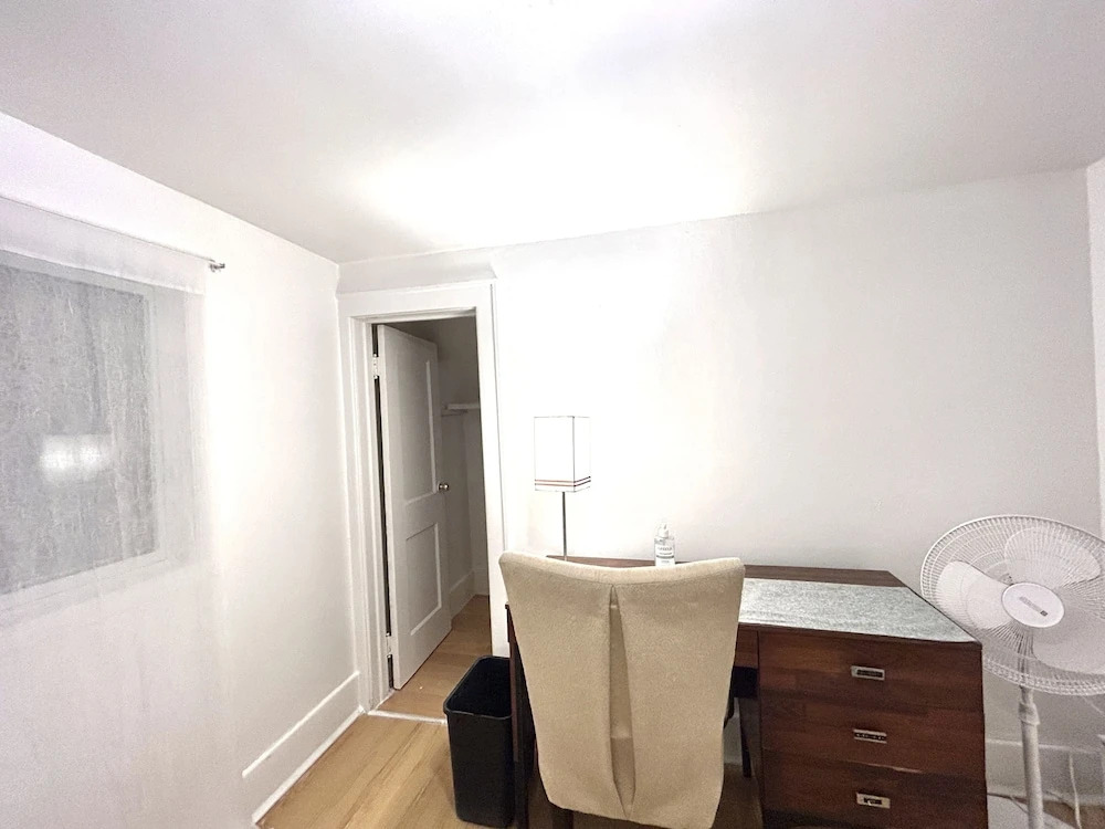 Housing Albert