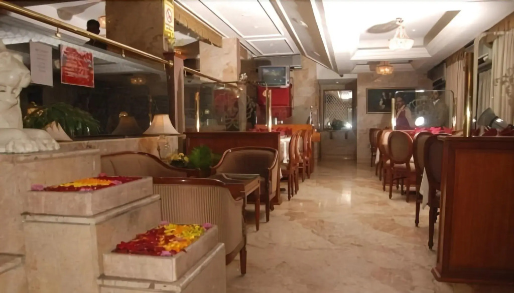 Royal Inn