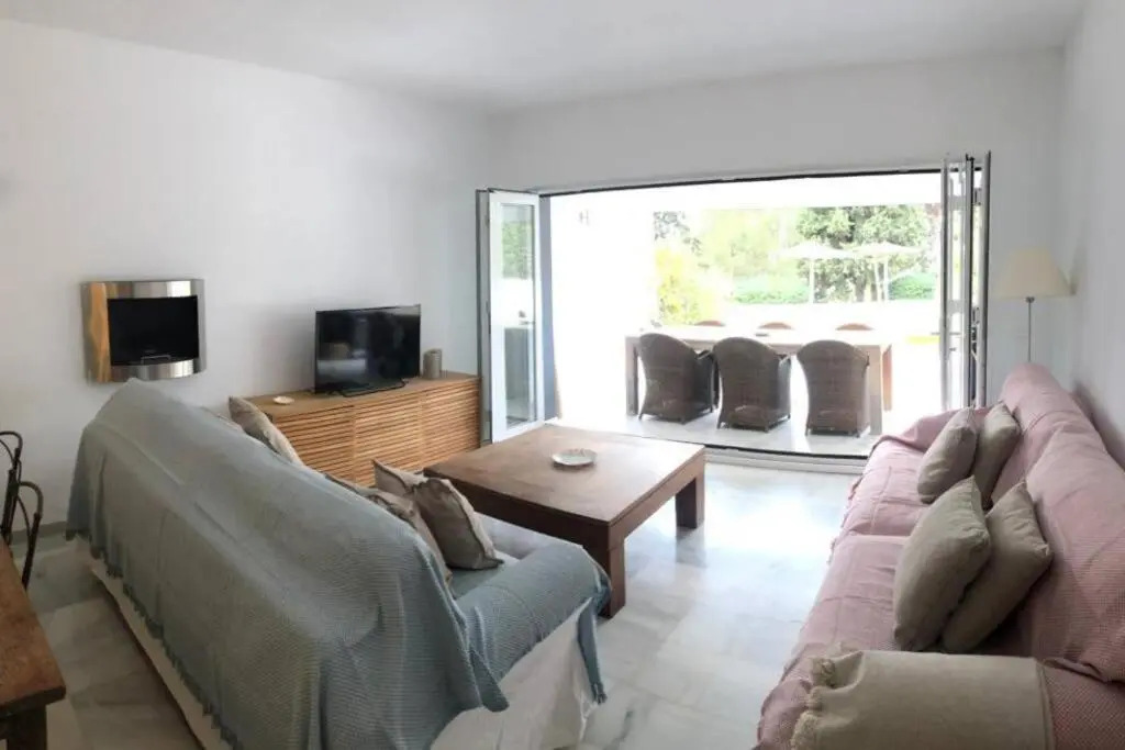 Frontline Aloha Golf Townhouse for a family minutes from Puerto Banus Marbella and Best Beaches