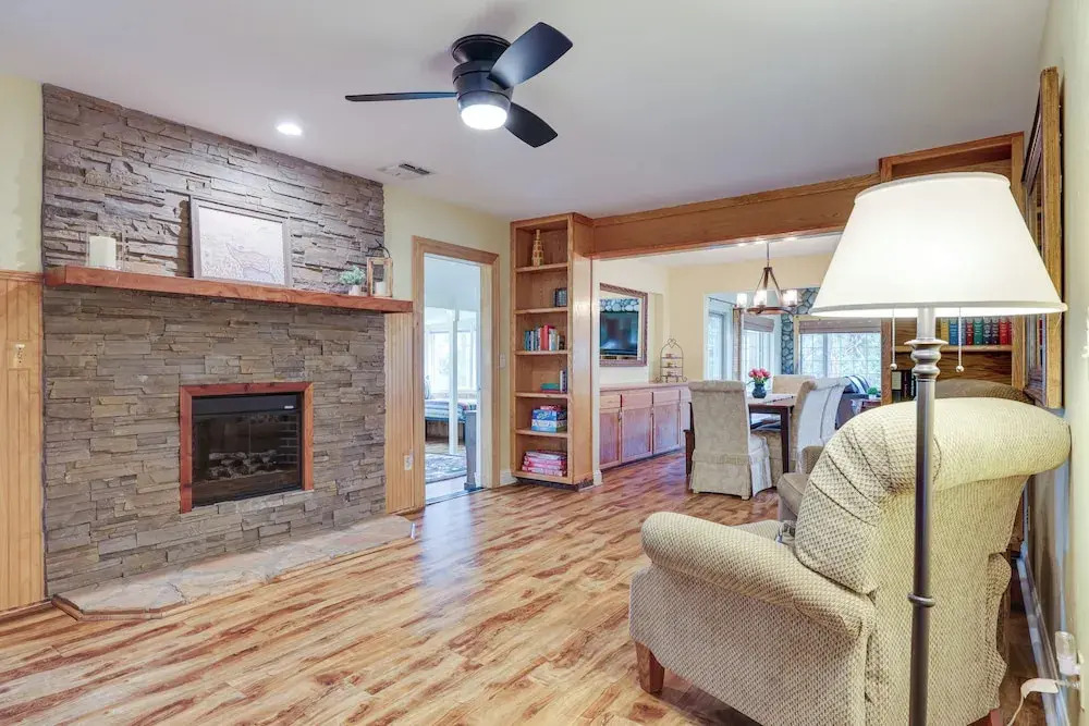 Mi-Wuk Village Vacation Rental w/ Multi-Level Deck