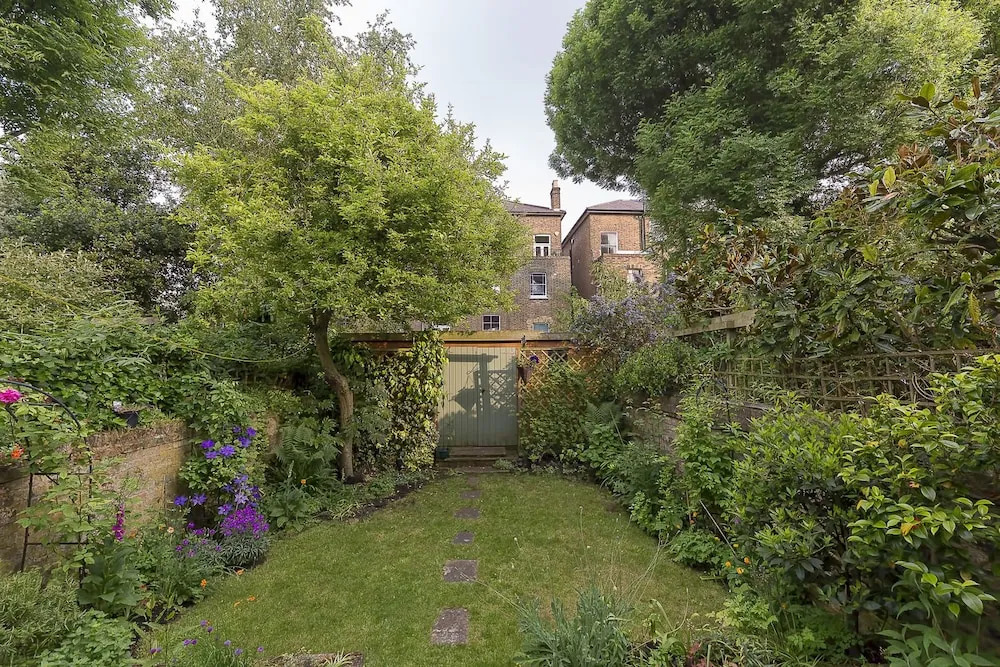 Quiet Home near Hampstead Heath