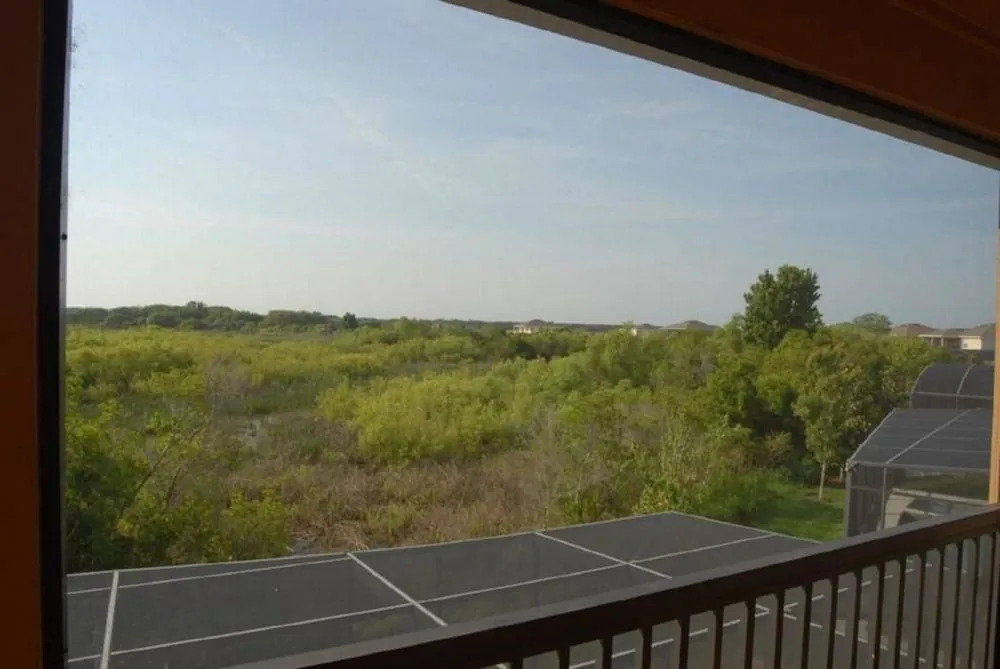 820 The Shires House 6 Bedroom by Florida Star