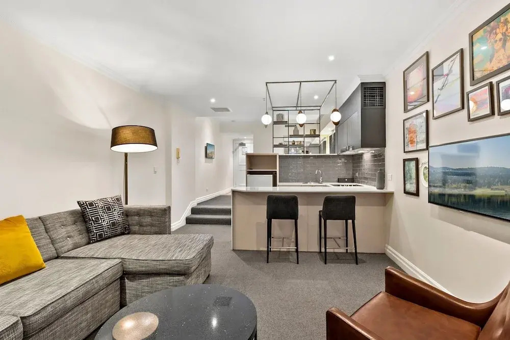 Kozyguru | Sydney Cbd | Stylish Studio