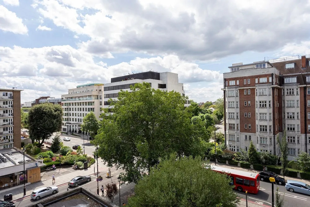 3 Bedroom Apartment In St Johns Wood