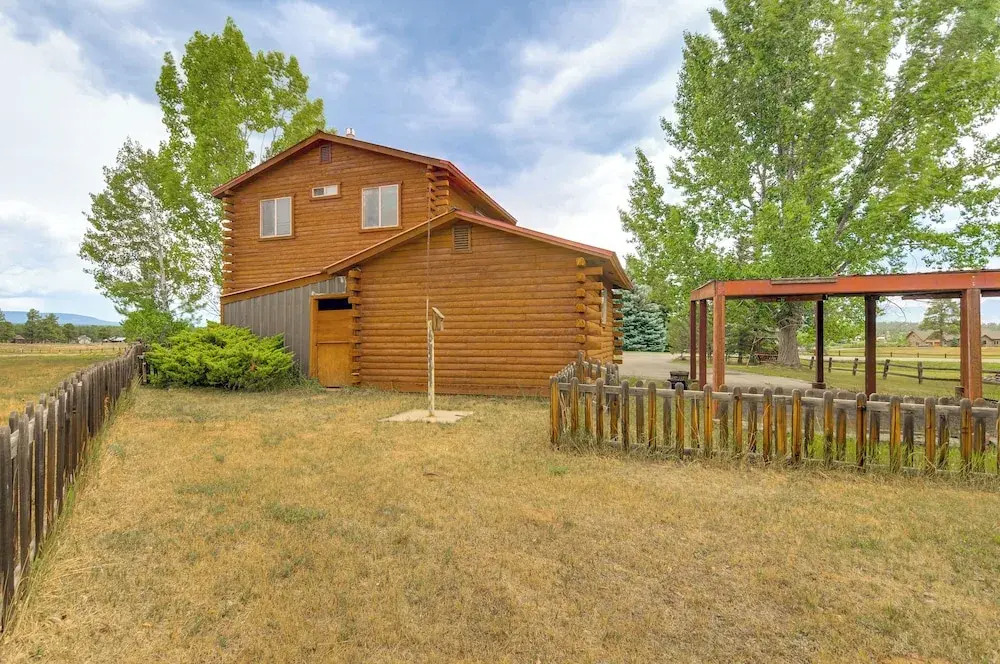 Rustic Pagosa Lakes Cabin w/ Deck & Grill