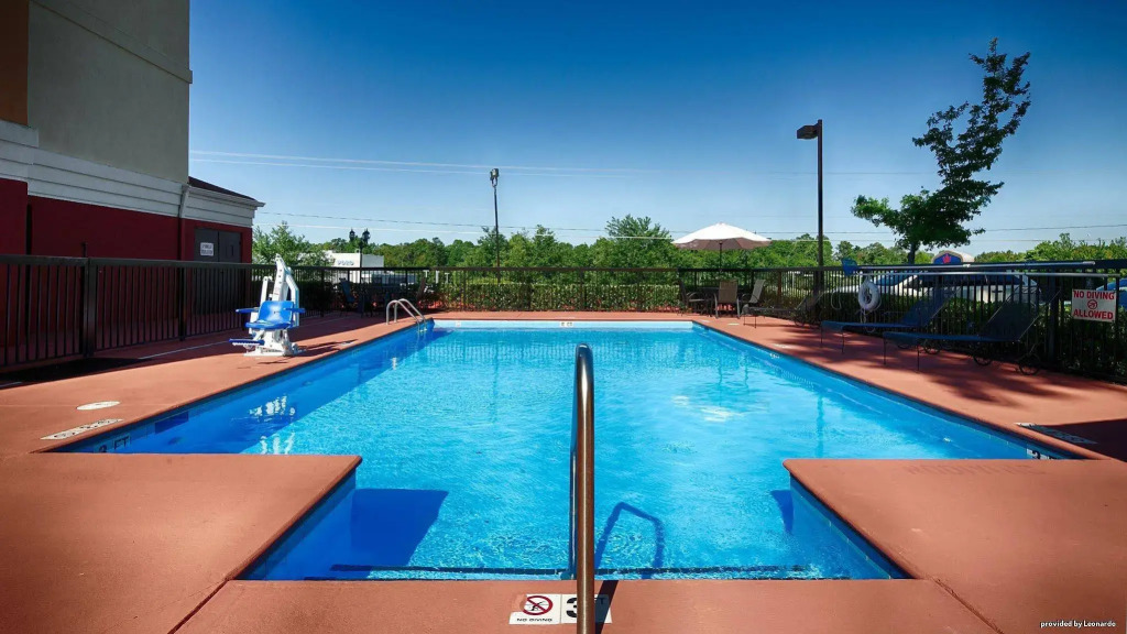 Best Western Plus Huntersville