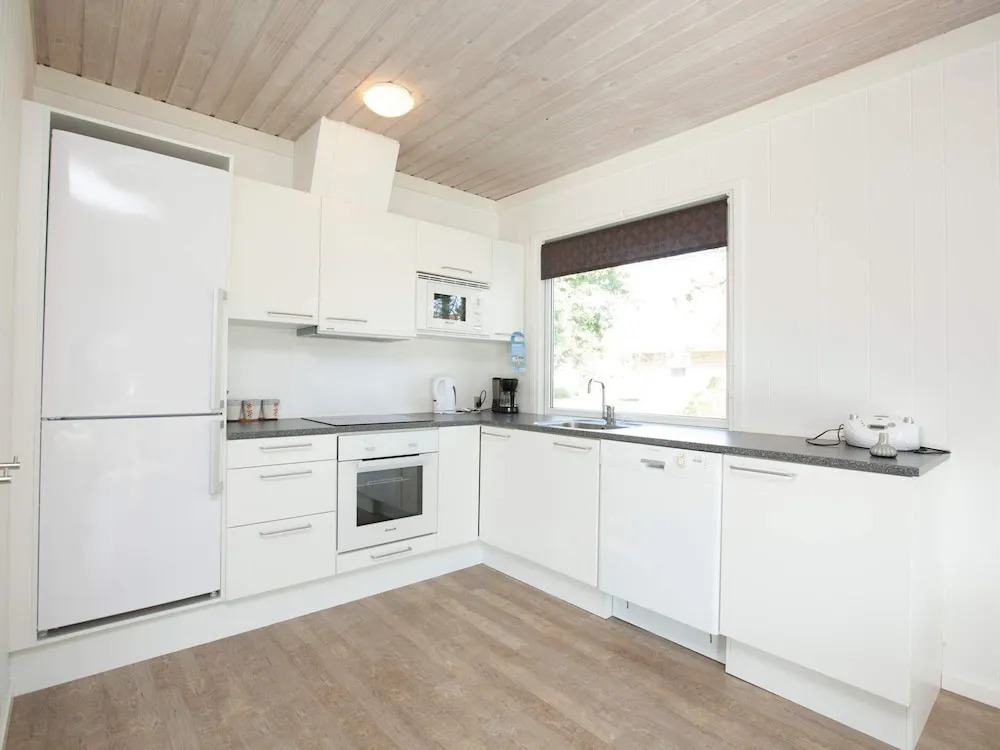Cosy retreat in holiday park