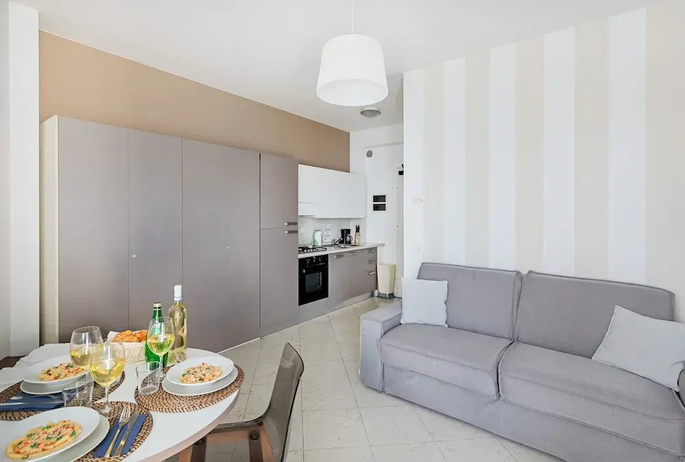 Residenza Miralago - 16 Domitilla - Locazione BK