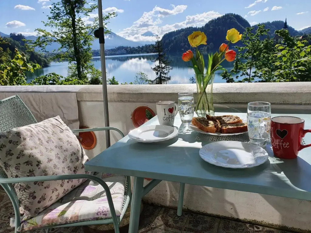 Lake View House Sovica
