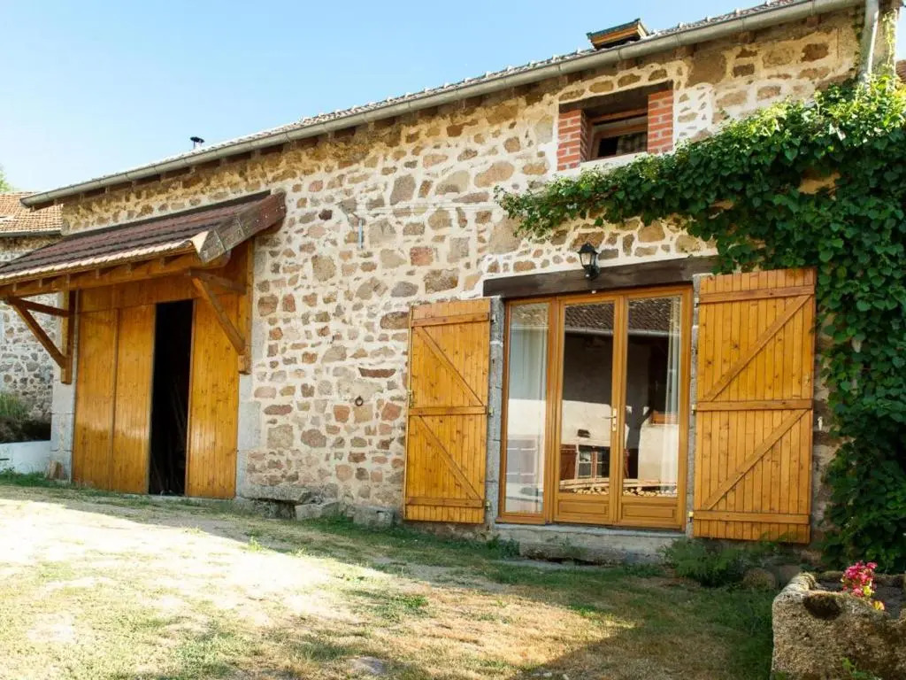 Charmante Grange avec Jardin et Animaux Acceptés - FR-1-489-47