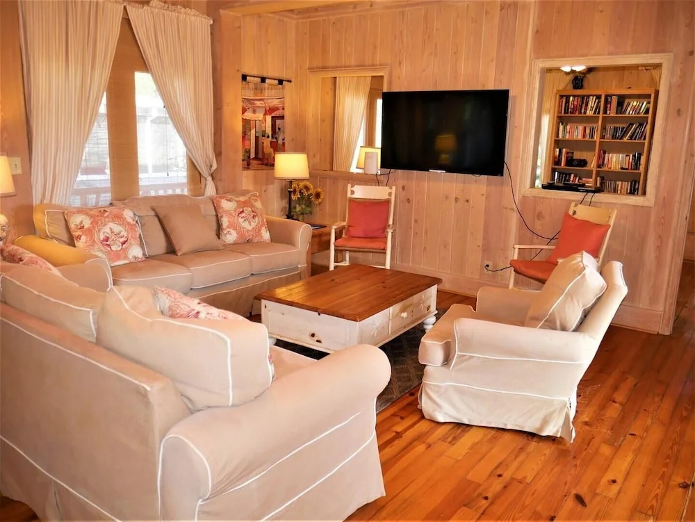 Summersalt - 6 Br Home