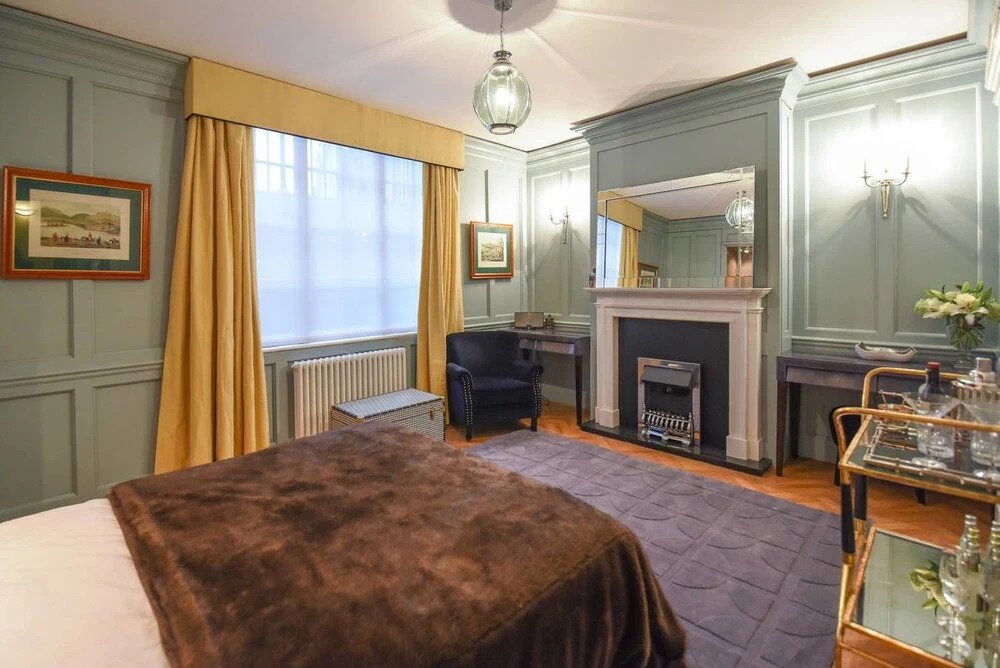 Luxury Self-contained Studio in Belgravia