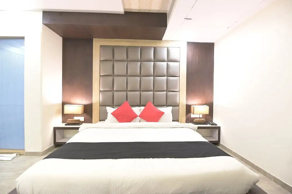 Hotel Grand Majestic