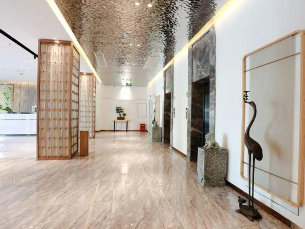 Ziyoudao Hotel (Haikou Haixiu Road Riyue Duty Free Shop)