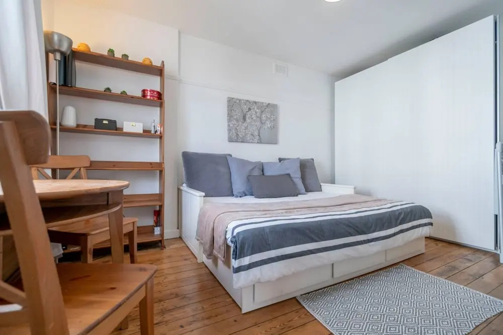 Plush Studio Flat in White City