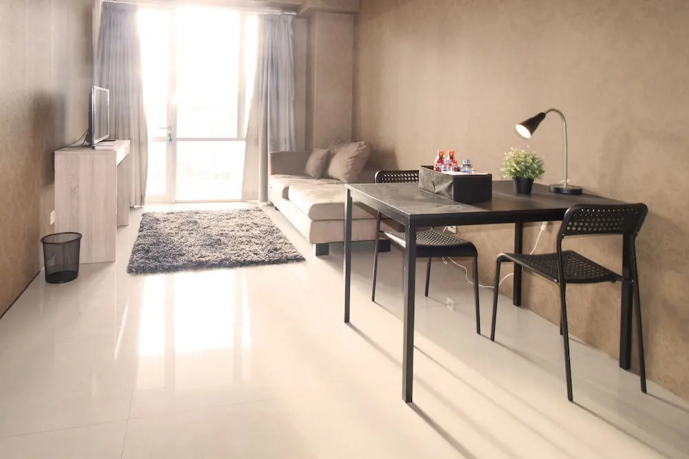 1 Bedroom Ambassade Residence By Travelio